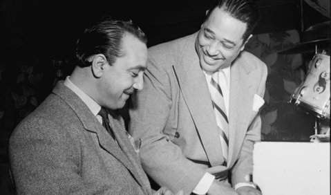 Der Gipsy und der Duke: Django Reinhardt und Ellington in New York 1946. Foto: William P. Gottlieb (William P. Gottlieb/Ira and Leonore S. Gershwin Fund Collection, Music Division, Library of Congress)