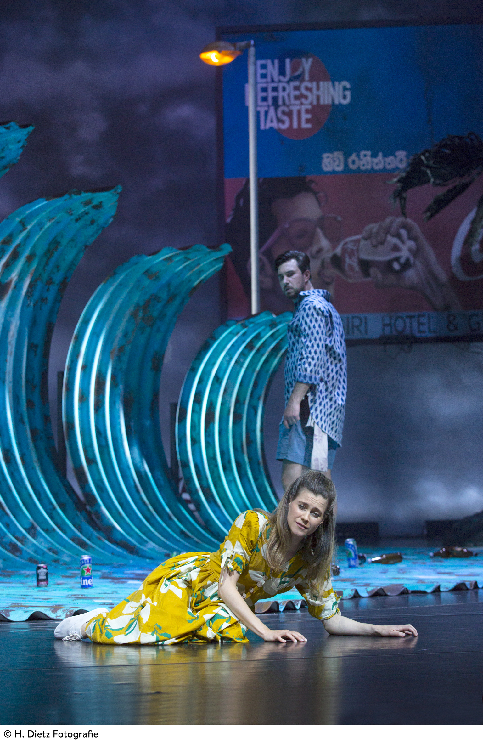 Annina Olivia Battaglia (Leïla), Andrii Chakov (Zurga). Foto: Harald Dietz Annina Olivia Battaglia (Leïla), Andrii Chakov (Zurga). Foto: Harald Dietz