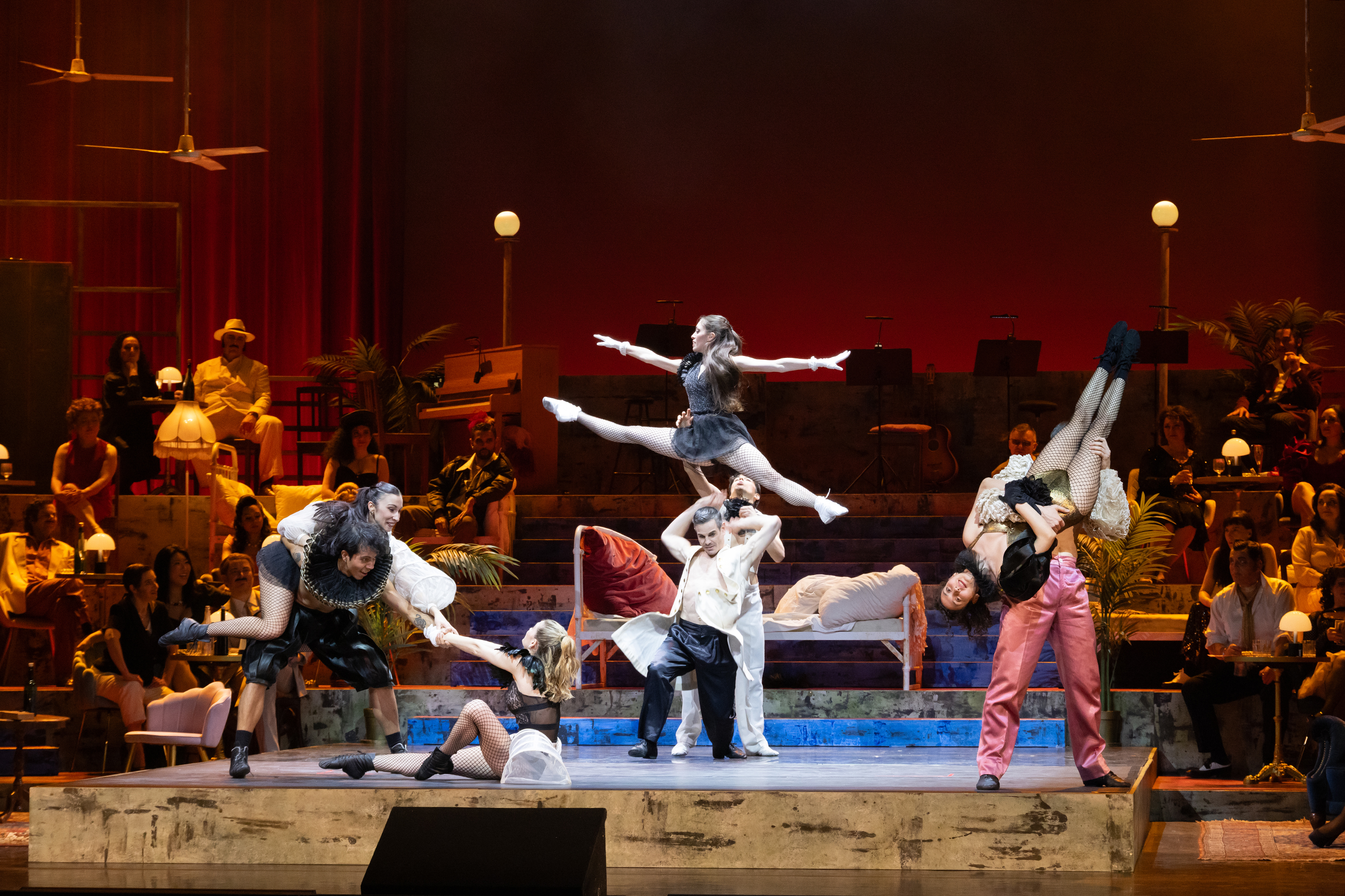 Ballett des Anhaltischen Theaters Dessau. Foto: &copy; Claudia Heysel