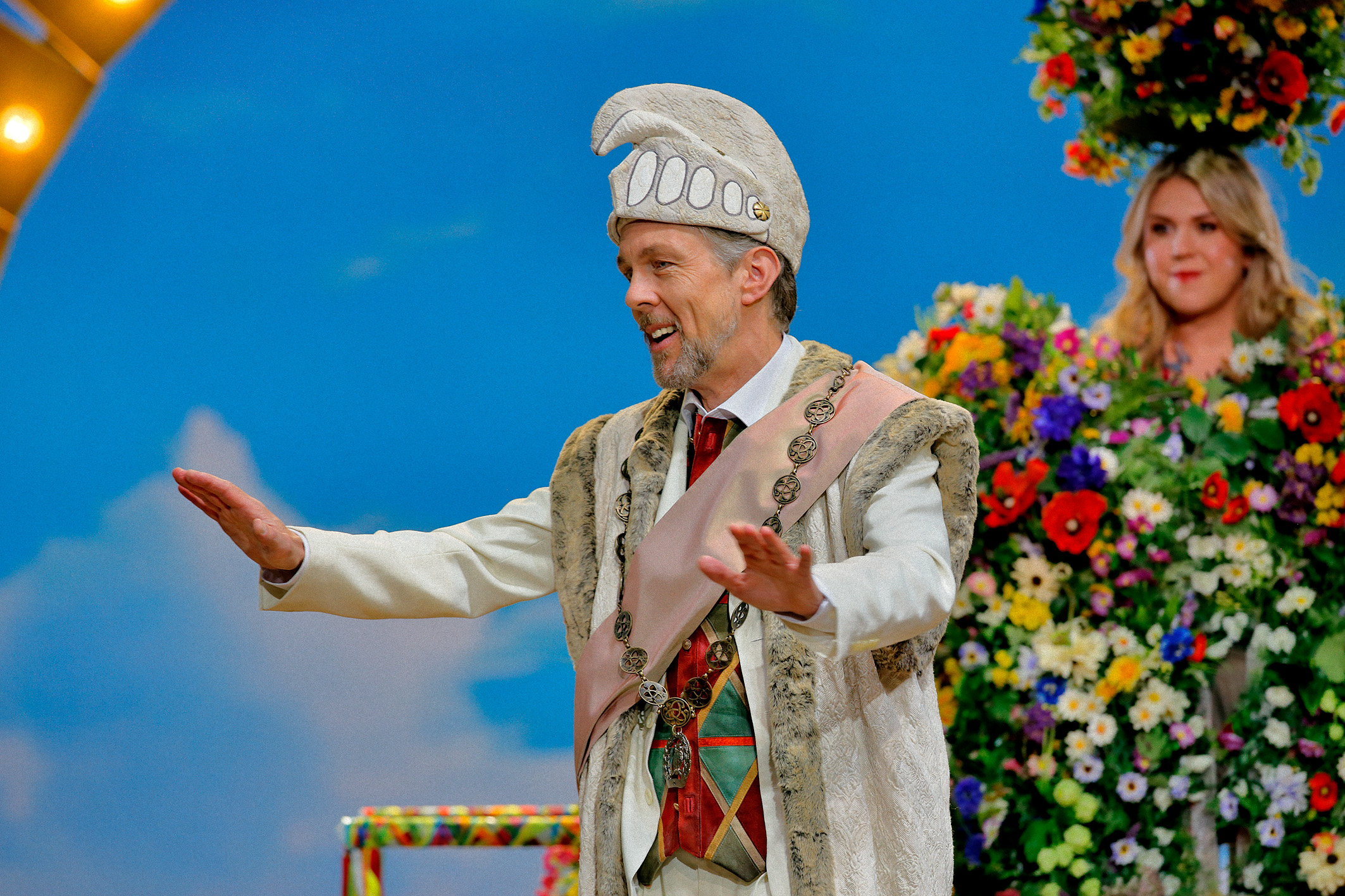 Die Meistersinger von Nürnberg. III. Aufzug. Georg Zeppenfeld (Hans Sachs), Christina Nilsson (Eva). Foto: © Bayreuther Festspiele / Enrico Nawrath Die Meistersinger von Nürnberg. III. Aufzug. Georg Zeppenfeld (Hans Sachs), Christina Nilsson (Eva). Foto: © Bayreuther Festspiele / Enrico Nawrath
