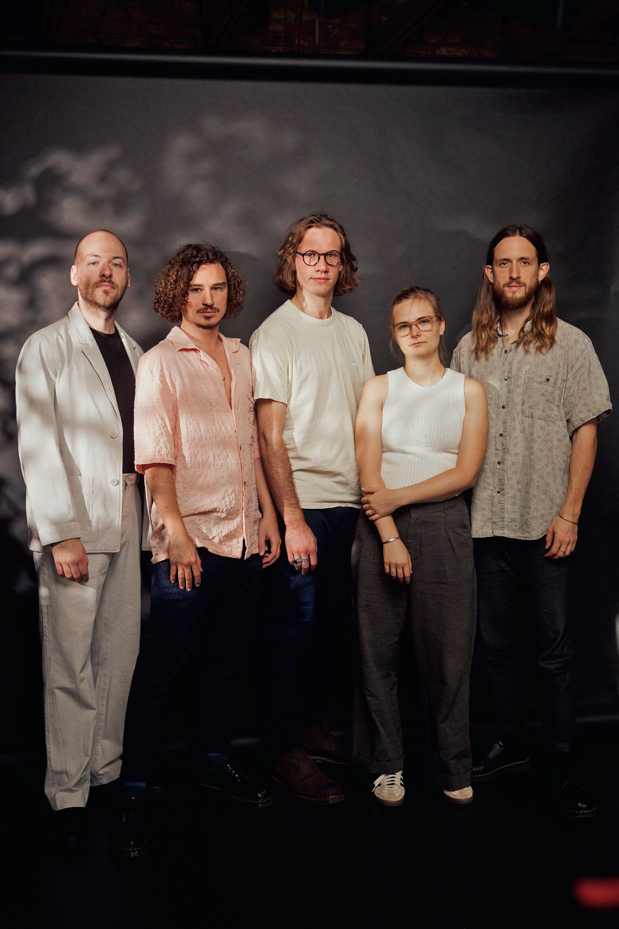 v.l.n.r.: Johannes Rothmoser (Schlagzeug), Giuliano Loli (Klavier), Florian Paul, Susi Lotter (Bass) und Nils Wrasse (Saxophon). Foto: Joel Heyd