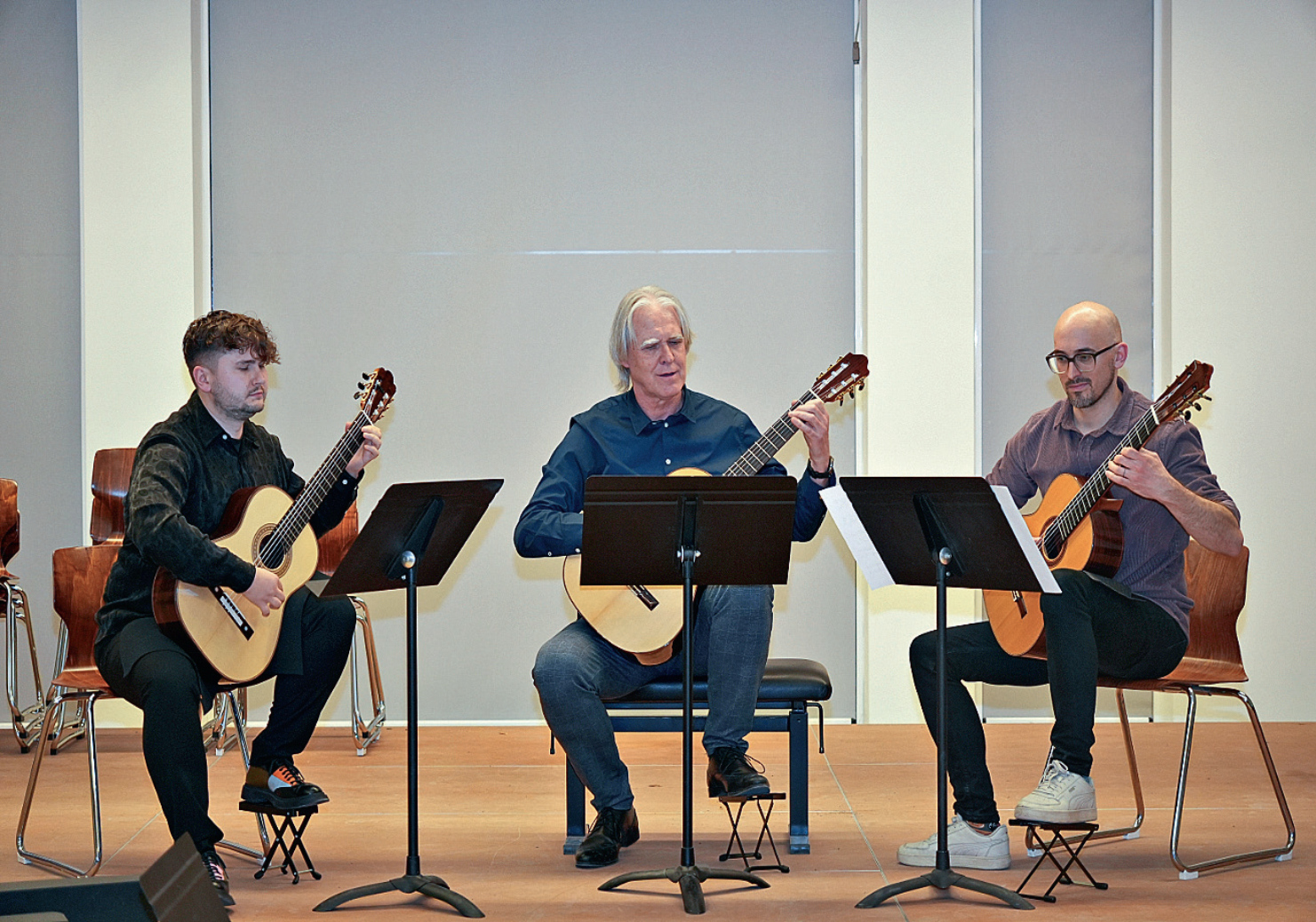 Der Aktionstag endete mit einem Gitarrenkonzert von Sch&uuml;ler:innen und Lehrkr&auml;ften der St&auml;dtischen Simon-Mayr-Sing- und Musikschule Ingolstadt. Foto: &copy; Thomas Haberkorn