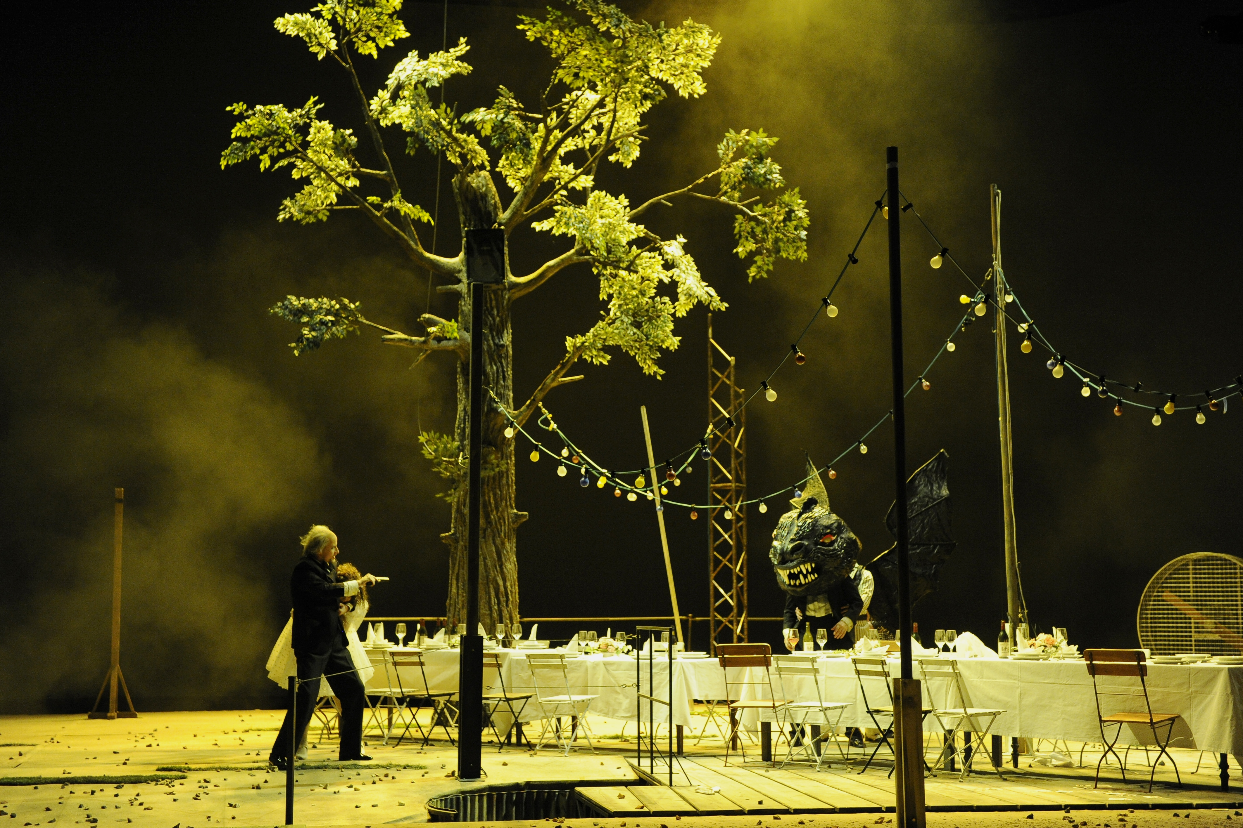Frank Martin: „Der Sturm“ am Staatstheater Saarbrücken. Weitere Vorstellungen: 9. Februar, 4., 14., 22. und 25. März 2018. Foto: Kaufhold