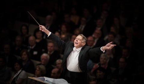 Foto: Dirigent und Preisträger Mariss Jansons (© Peter Meisel)