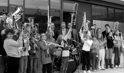 Musikschule und Hauptschule organisieren gemeinsam eine Bläserklasse. Foto: Roland Ebner