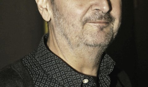 Zum letzten Mal am Tatort Neue Musik: Reinhard Schulz bei der Siemenspreis-verleihung in den Münchner Kammerspielen. Foto: Charlotte Oswald
