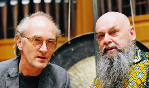 Urgesteine: der Komponist Klaus Ospald und der Dirigent Rupert Huber in Köln. Foto: Charlotte Oswald