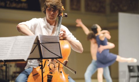 Musik und Tanz im Dialog bei Young Euro Classic 2012. Foto: Kai Bienert