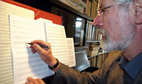 Der Komponist Michael Denhoff. Foto: Sonja Schwolgin