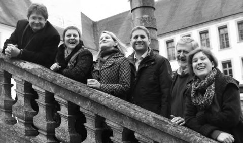 Der wiedergewählte Vorstand des VBS. Von links nach rechts: Bernhard Hofmann, Heidi Speth, Martina Raab, Florian Zeh, Reinhard Eck, Gabriele Puffer. Foto: Ursel Lindner