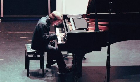 Hommage à Gerhard Rohde: französischer Klavierabend mit Jean-Efflam Bavouzet. Foto: Charlotte Oswald