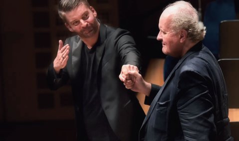 Der neue Academy-Chefdirigent Matthias Pintscher und der neue künstlerische Leiter Wolfgang Rihm beim Tag für Pierre Boulez. Soeben haben Pintscher und das Academy Orchestra Rihms „Gruß-Moment“ uraufgeführt.  Foto: Peter Fischli/Lucerne Festival. 