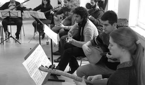 Der Workshop Baglama-Kammermusik am 23. Januar in der Alten Feuerwache Köln. Foto: LMR NRW