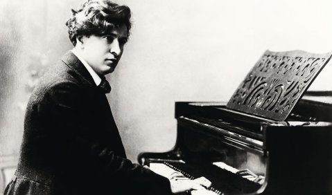 „Lassen wir die Musik der Linie des Regenbogens folgen“: der Pianist, Komponist, Pädagoge und Visionär Ferruccio Busoni (1866–1924). Foto: Wikimedia Commons