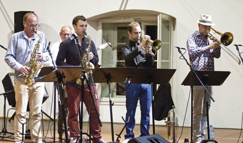 Mitglieder von „Jazz&More Collective“ beim traditionellen Sommerkurs an der Landesakademie Ochsenhausen, August 2016. Foto: Landesmusikakademie