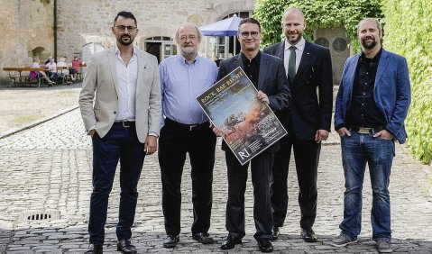 Experten für Rock, Rap und Recht: die Juristen Mustafa Oglakcioglu, Wolfgang Schild, Markus Hirte, Christian Rückert und Florian Knauer. Foto: Sensation RED Photography
