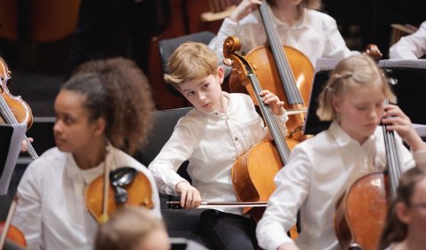 Das Kinderorchester der Staatsoper Unter den Linden und der Berliner Musikschulen. Foto: Peter Adamik
