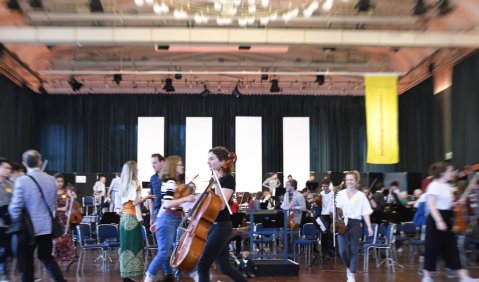 Tag der Ehemaligen anlässlich des 50. Geburtstags des Bundesjugend­orchesters im Kölner Gürzenich. Foto: Sebastian Klein