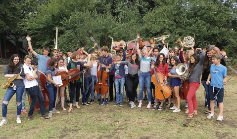 Ferien – Zeit für Musik und für neue Freundinnen und Freunde. Foto: JM NRW
