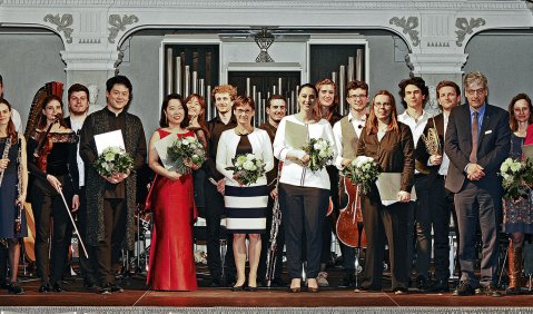 Verleihung des Bruno-Frey-Musikreises mit Preisträgerinnen und Preisträgern, der Vizepräsidentin des Landtags von Baden-Württemberg, Sabine Kurtz, sowie Mitgliedern des Stiftungsvorstandes im Bibliothekssaal Ochsenhauen am 25.3.2019. Foto: Steffen Dietze