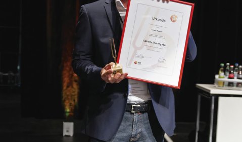 Verleihung der Goldenen Stimmgabel an Robert Wagner in der Bundesversammlung des VdM am 3. Oktober 2020 in Koblenz. Foto: VdM