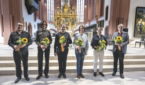 Festkonzert mit Organist Matthias Neumann (3. v.l.) und Uraufführungen von Steven Heelein, Johannes Brinkmann, Marko Zdralek, Victor Alcántara und Thomas Albus (v.l.n.r.). Foto: Wolfgang Böhm