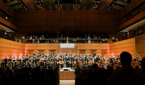 Schleswig-Holstein Festival Orchestra 2022 unter Krzysztof Urbański. Foto: © Sophia Hegewald