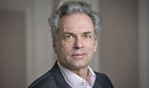 Portraitbild von Björn Gottstein