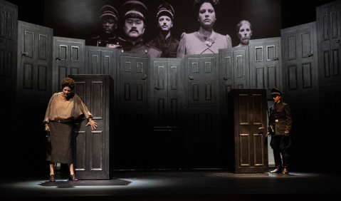 Neele Kramer (Gerilda), Julian Rohde (Siffrido). Foto: Tim Müller