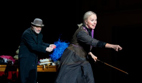 Wolfram Koch und Anne-Sophie von Otter an der Komischen Oper. Foto: Monika Rittershaus