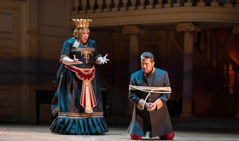 Nadine Weissmann (Amneris), Hector Sandoval (Radamès). Foto: Nasser Hashemi