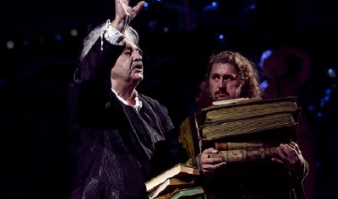 Bernd Weikl in Louis Spohrs „Alchymist“. Foto: Staatstheater Braunschweig