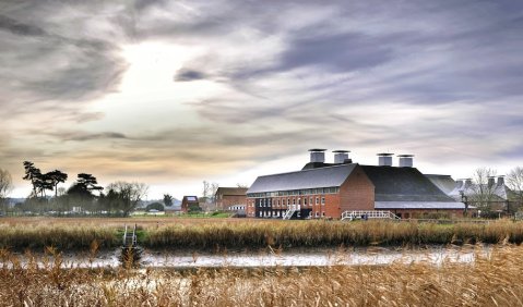 Zentrum der Britten-Pflege: Die Snape Maltings Concert Hall in Aldeburgh. Foto: Philip Vile