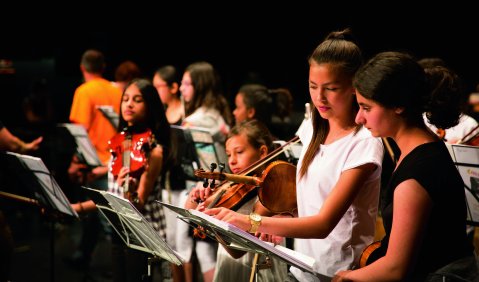 Gemeinsam – Füreinander –  Miteinander: Vielfältiges Programm beim Bayerischen Musikschultag. Foto: Max Wagner, Verband Bayerischer Sing- und Musikschulen