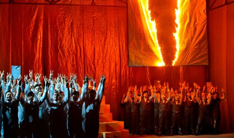 Der Bayreuther Festspielchor im „Fliegenden Holländer“