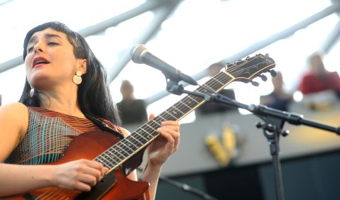 Camila Meza beim BMW World Jazz Award. Foto: Ssirus W. Pakzad