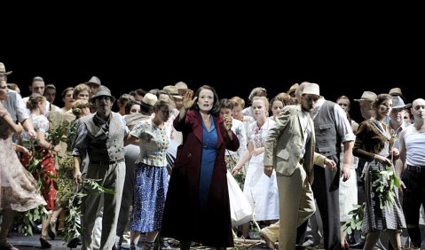 Richard Strauss' "Daphne" als Sophie Scholl in Dresden. Foto: Matthias Creutziger 
