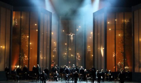 Gaetano Donizetti: La Favorite. Premiere am 23. Oktober 2016 im Nationaltheater. Musikalische Leitung: Karel Mark Chichon, Inszenierung: Amélie Niermeyer. Foto: © Wilfried Hösl