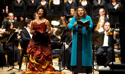 Measha Brueggergosman und Janina Baechle beim Grafenegger Eröffnungskonzert. Foto: Manfred Klimek