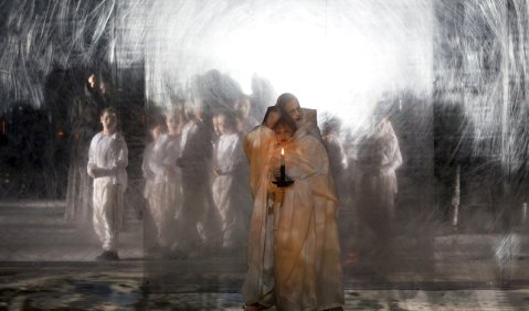 „Nebel breitet sich aus“: Lera Auerbachs „Gogol“ im Theater an der Wien. Foto: Werner Kmetitsch 
