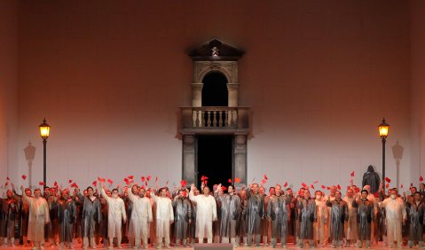 Monte Veritá statt Montsalvat – Wagners „Lohengrin“ in einer verquasten Neudeutung im Münchner Nationaltheater. Foto: Wilfried Hösl.