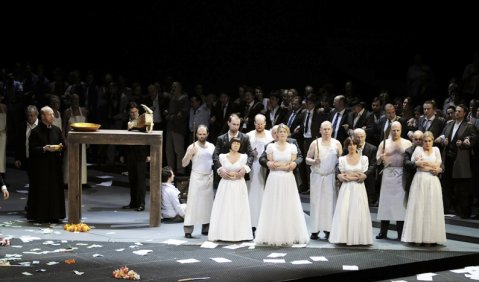 Viel Theaterblut, wenig Konzept: Moses und Aron in Düsseldorf. Foto: Eddy Straub/Deutsche Oper am Rhein