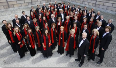 50. Geburtstag mit Orffs „Carmina burana“ und Enjott Schneiders „Orbe rotundo“: der Münchner Motettenchor