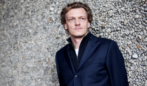 Thomas Oberender bleibt bis 2021 Berliner Festspiele-Intendant. Foto: Berliner Festspiele, Magdalena Lepka