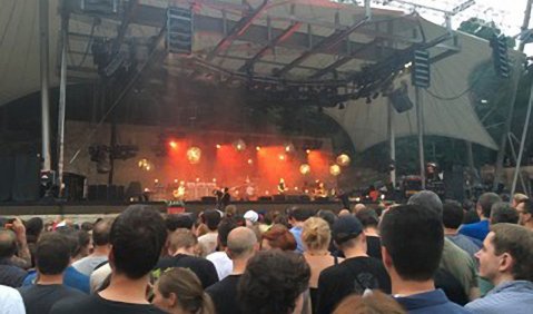 Live in der Waldbühne: Pearl Jam. Foto: Sven Ferchow