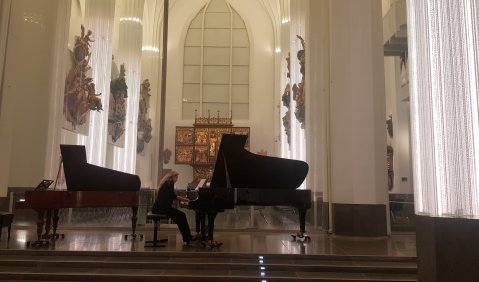Ragna Schirmer spielt im Paulinum – Aula und Universitätskirche St. Pauli. Foto: Doris Mundus