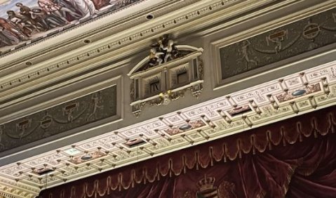 9 Uhr. Die Stunde hat geschlagen in der Semperoper (Dresden). Foto: mku