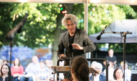 Theater Altenburg Gera, Serenadenkonzert zum Sommertheater 2020, Philharmonisches Orchester Altenburg Gera unter Leitung von GMD Laurent Wagner. Foto: Ronny Ristok