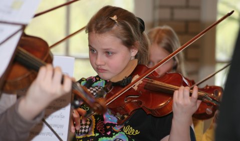 Junge Talente bei "Stringtime". Foto: KulTOURbühne Goch