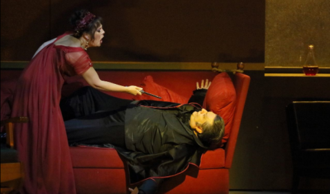 Tosca: S. Radvanovsky (Floria Tosca), A. Maestri (Baron Scarpia). Foto: Bayerische Staatsoper
